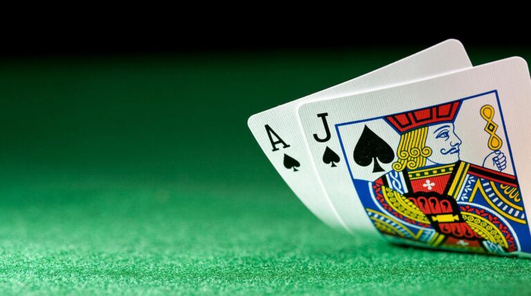 Как научится играть в карты в покере фонбет 440